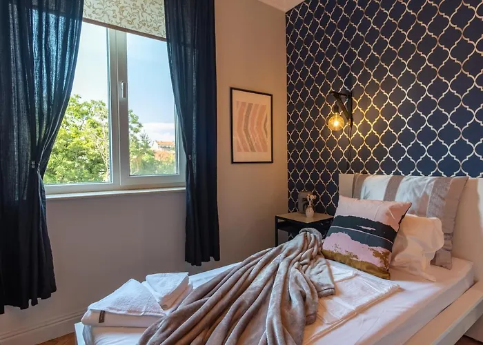 Midnight Blue 公寓 *