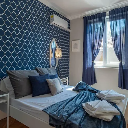 Midnight Blue * Burgas